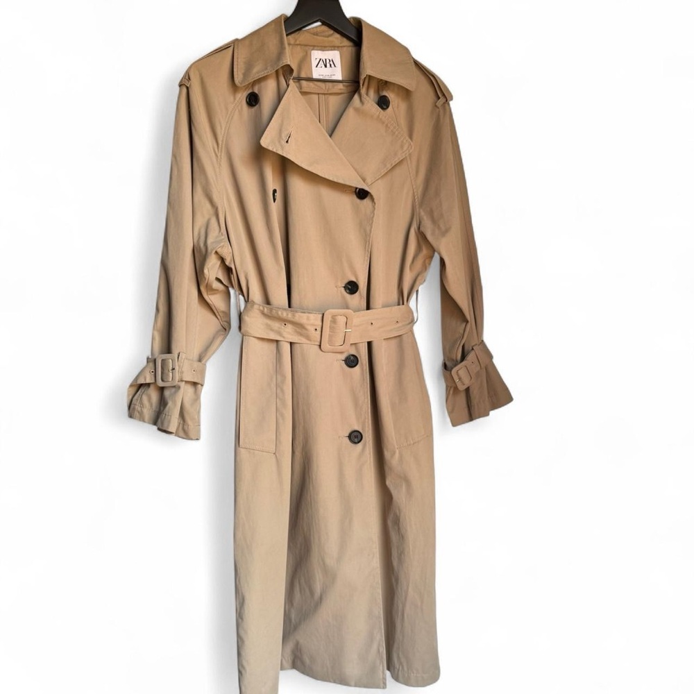 beige trench coat from Zara